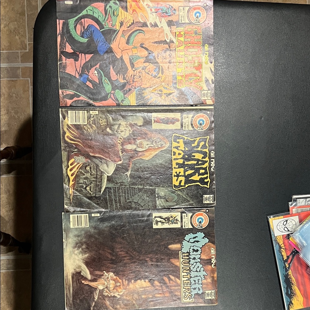 Charlton Home Kids Comic Book Set - Multicolor